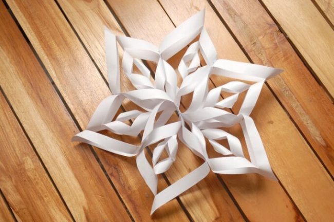 How To Make 3D Paper Snowflakes - Diy deco crafts - home decor, diy ...