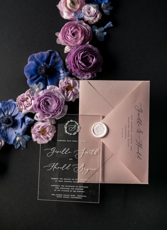 A Glasslike Invitation - Enchant your Guests