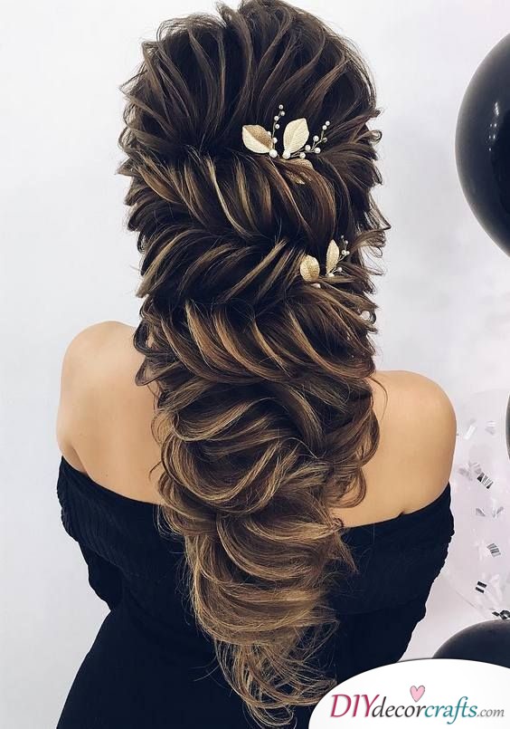 A Charming Look - The Perfect Wedding Hairstyle