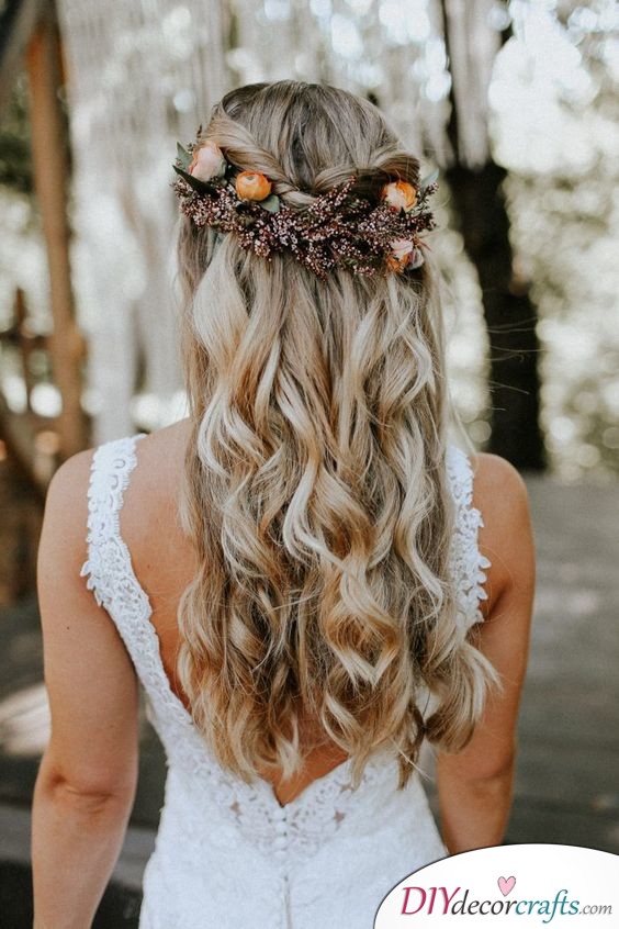 Autumn Vibes - Beautiful Bridal Hairstyles for Long Hair