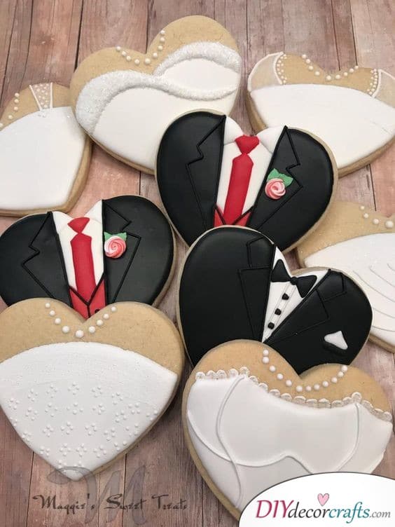 Gifts Made out of Gingerbread - Personalized Wedding Gifts for Guests