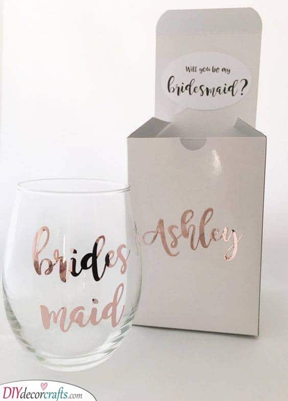 Decorative Glasses - Special Gift Ideas for Your Bridesmaids