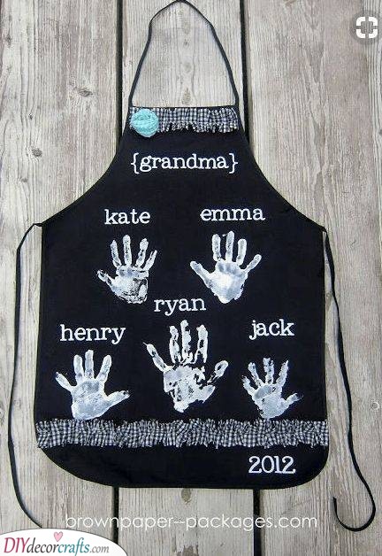 A Handy Apron - Something Special from the Grandchildren