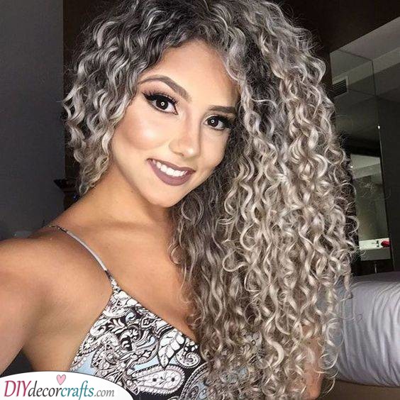 Silver Curls - Unique Long Hair Ideas