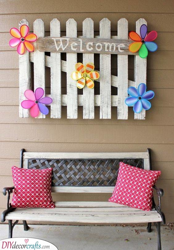 A Welcoming Fence - Garden Decorations for Spring