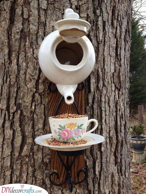 Tea Time - Unique Bird Feeder