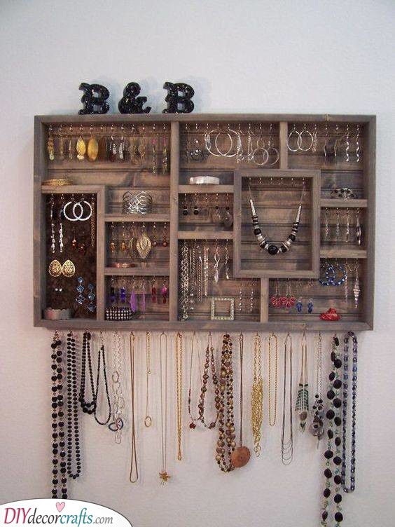 Wooden and Natural - Jewellery Organizer Box