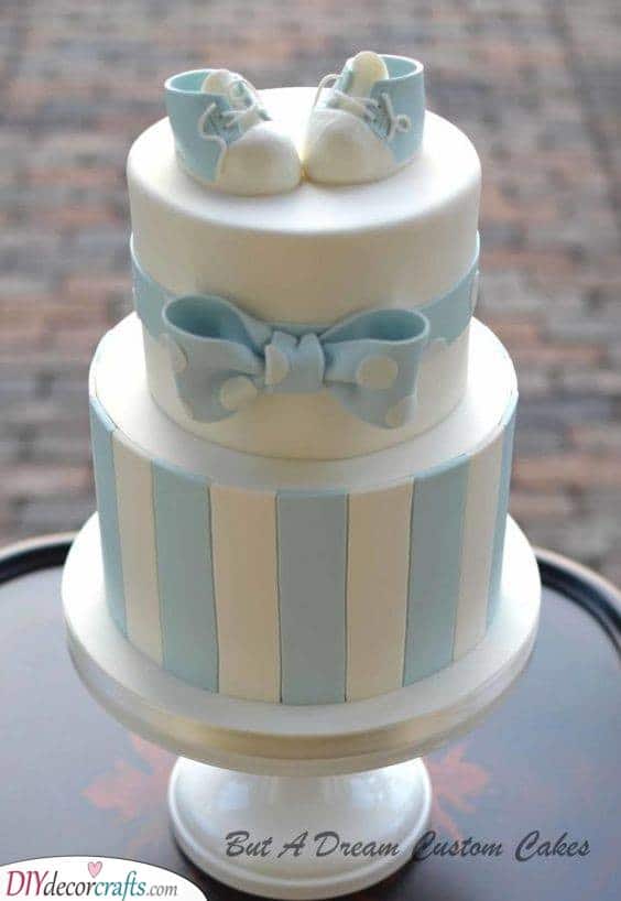 Stripes and a Bow - Cute and Modern