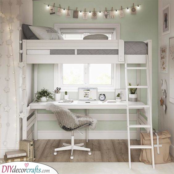 A Cute Top Bunk - Bedroom Ideas for Small Rooms