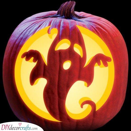 A Scary Ghost - Creative Pumpkin Decorating Ideas