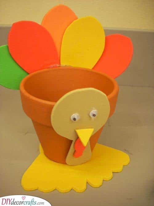 A Turkey Planter - Thanksgiving Craft Ideas