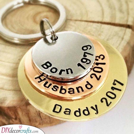 An Awesome Keychain - Christmas Gift Ideas for Dad