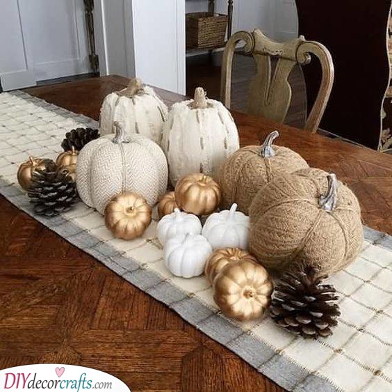 Pinecones and Pumpkins - Halloween Pumpkin Decorations