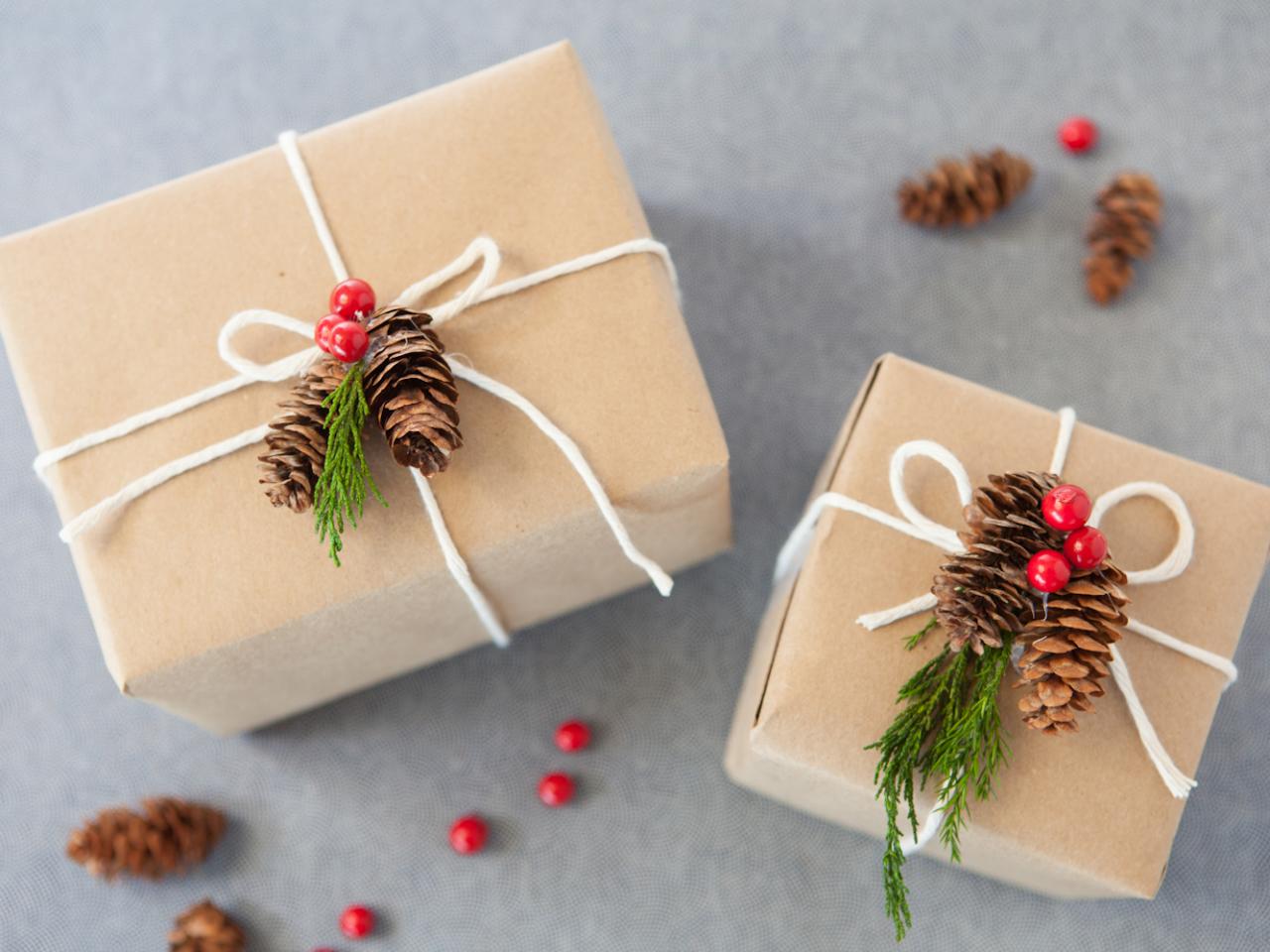 Pinecones and Mistletoe - Natural Christmas Gift Wrap Ideas