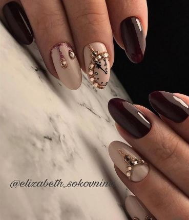 New Years Nails - A Selection of New Years Nail Ideas