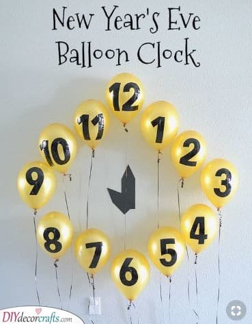 A Balloon Clock - New Years Eve Party Decoration Ideas