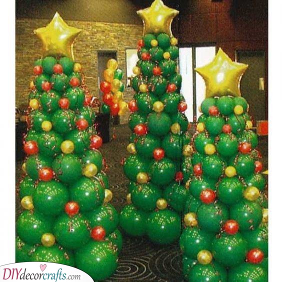 Brilliant Balloons – Creating Christmas Trees