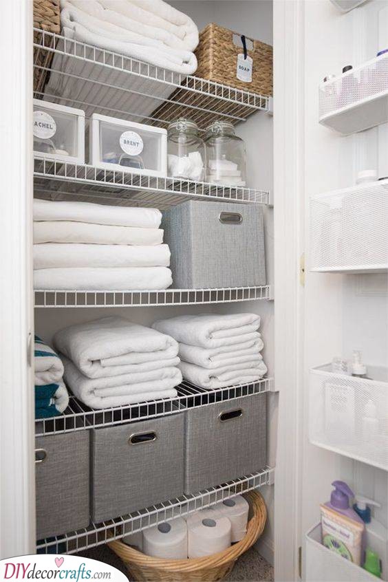 Makeover Your Linen Closet - Neat and Orderly