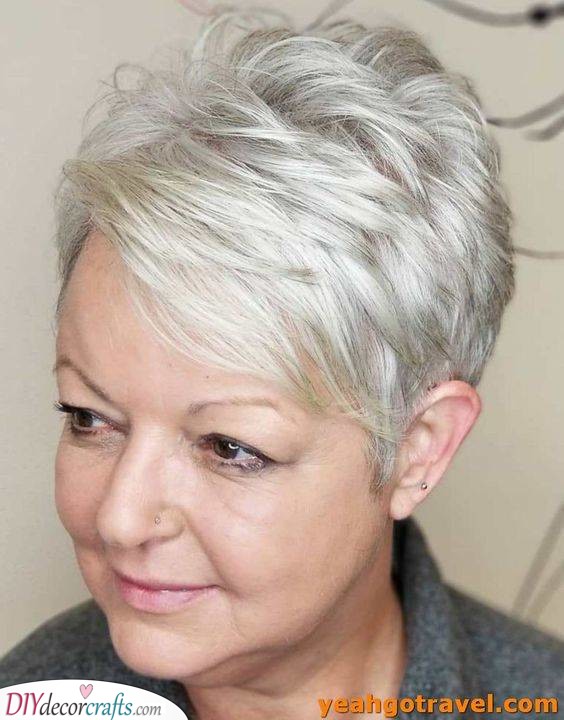 Short Hairstyles For Women Over 50 With Fine Hair For Thin Hair