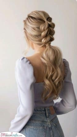 A Braided Ponytail – Hairstyles for Girls with Long Hair