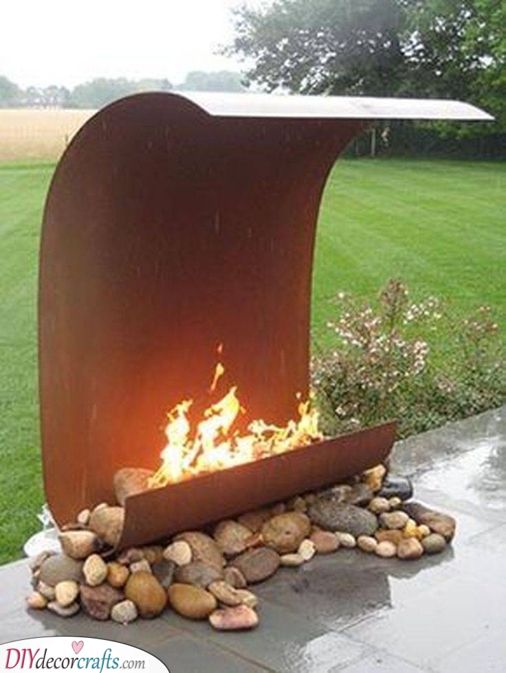A Unique Design - Backyard Fireplace Ideas