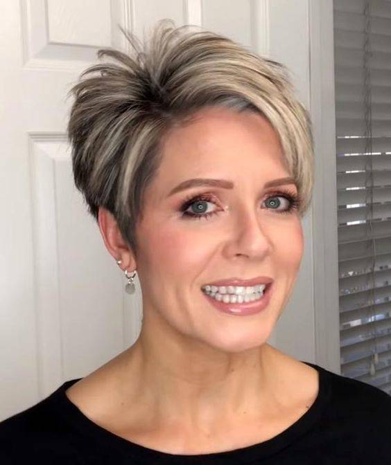 Short Haircuts for Women Over 50 - Fun and Easy